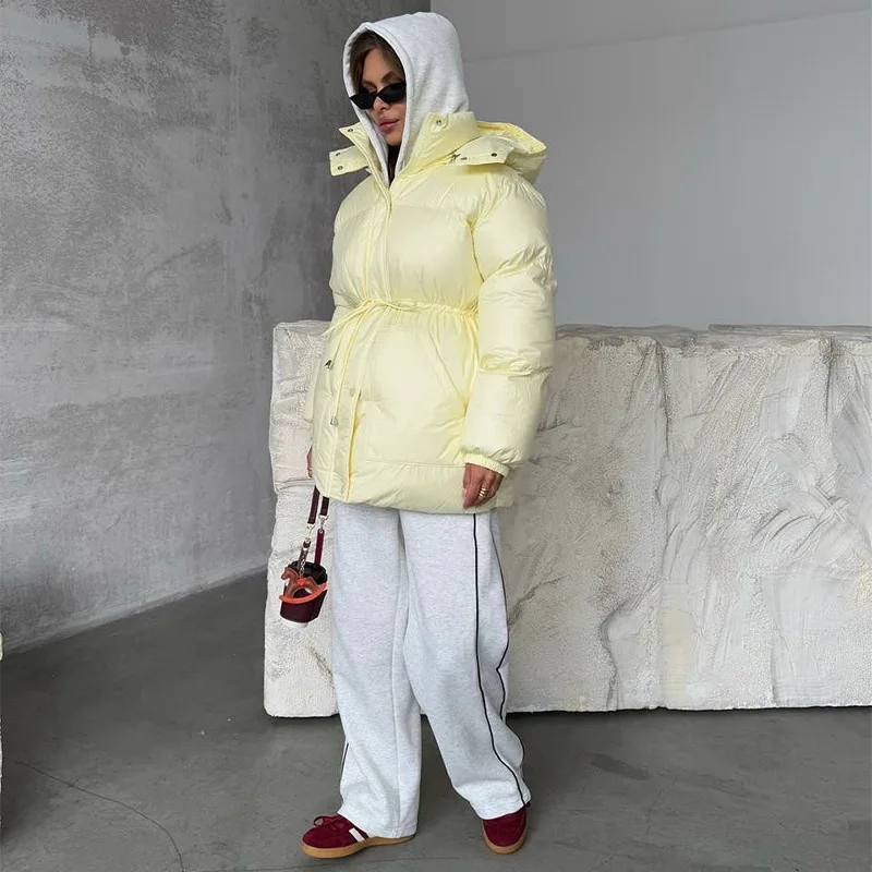 2026 Giacca in cotone con cappuccio tinta unita con risvolto grande di nuova moda con design a cravatta Cappotto invernale ampio con due tasche pratiche Disponibile