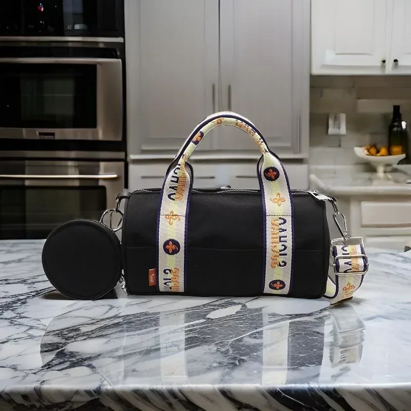 

Premium Minimalist Leather Satchel - Timeless Designer Handbag For Women With Retro Square Silhouette