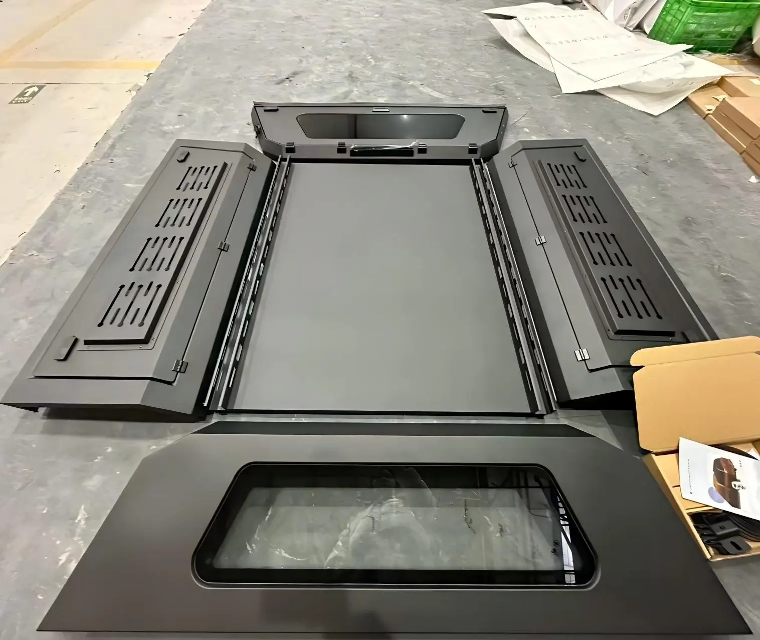 Manganese Steel Pickup Bed Cover Fo F150 For Raptor 5.5 Foot Cargo Box Heavy Duty Anti Impact Waterproof Protector