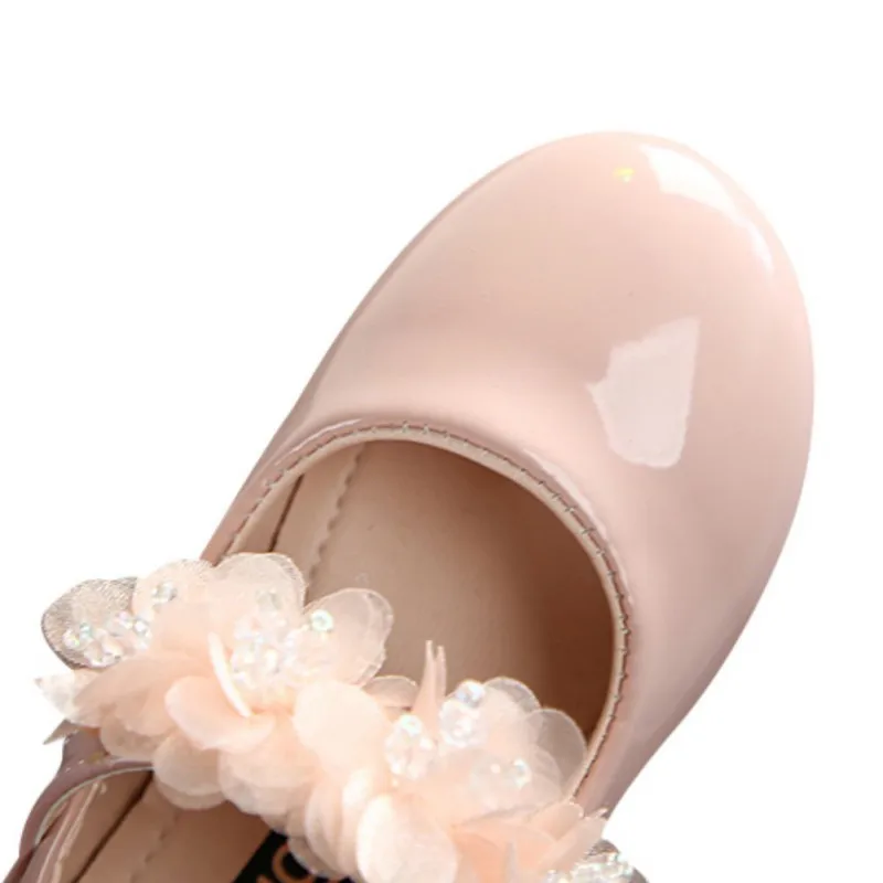 Scarpe da passeggio per ragazze scarpe da principessa con fiori grandi in pelle PU per bambini scarpe da ballo per bambina da sposa per feste