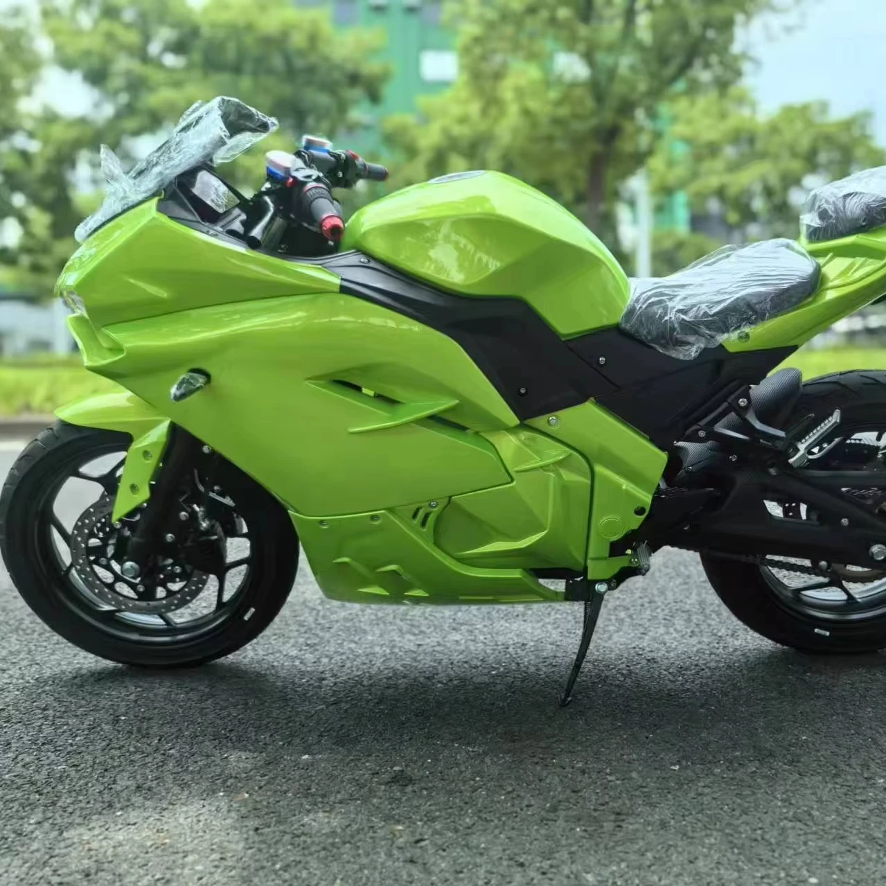 High-Performance 5000W Motor 72V Electric Motorcycle for Adults Speed 125 km/h 10000W 8000W 3000W Can Choose