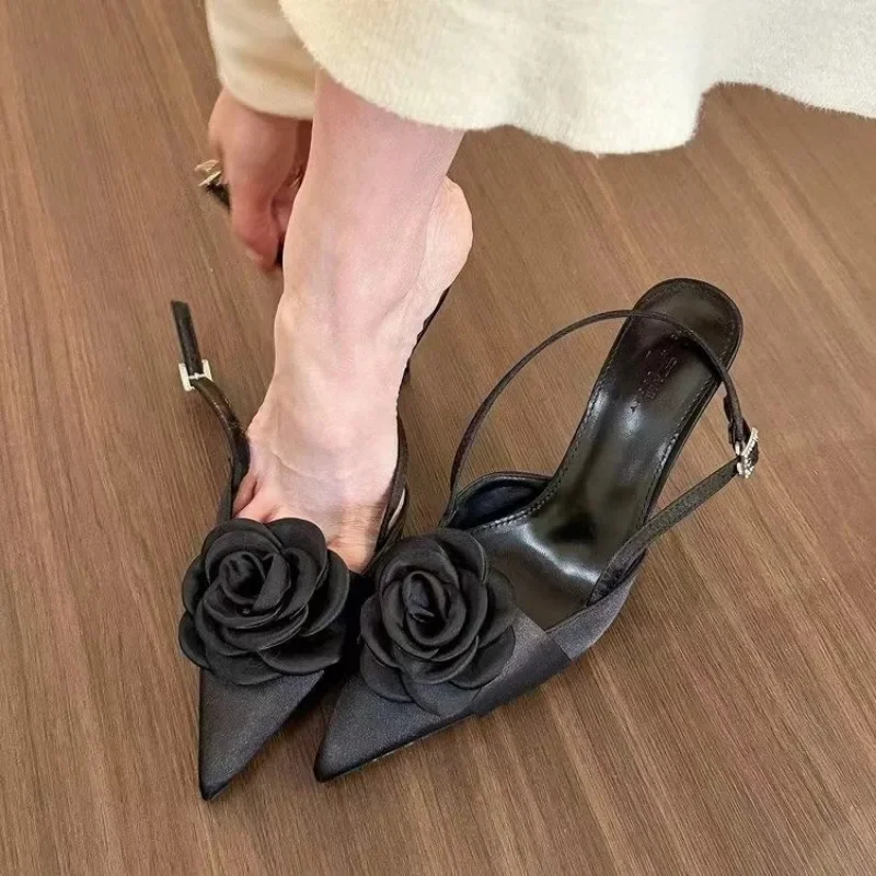 2024 Mode Dunne Hoge Hakken Gesp Vrouwen Pompen Sexy Bloem Puntschoen Muilezels Schoenen Elegante Banket Prom Sandalen 35-43