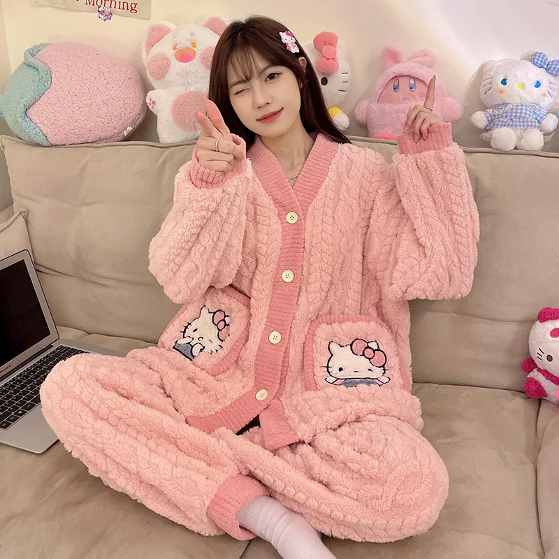 

Милая Пижама Sanrio Hellokitty Y2K мультфильм Kuromi аниме Cinnamoroll ночное белье костюм для девочек кавайный V-образный вырез Домашняя одежда зимняя одежда для сна
