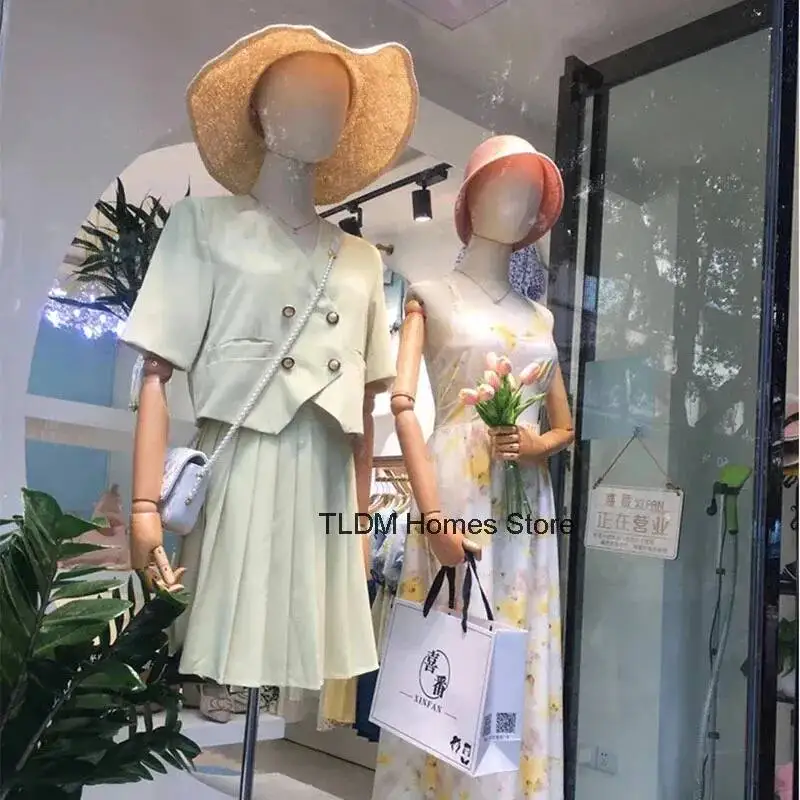 

Store Clothing Modern Clothing Women's Mannequins Creative Female Half-length Window Display Stand Full Body Wedding Dress Model