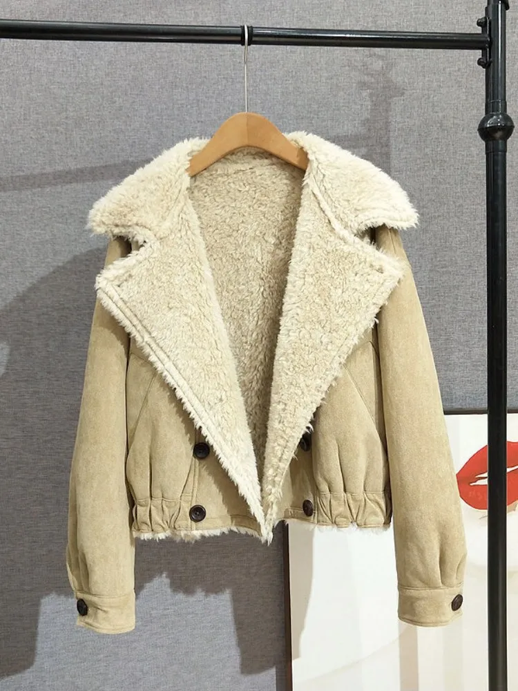 เสื้อโค้ทขนแกะแท้สำหรับผู้หญิง สไตล์วินเทจ กระดุมสองแถว สำหรับฤดูหนาว หนา อุ่น สบาย ปกพับได้ แจ็คเก็ตสั้น ขนแกะตัดใหม่ รุ่นใหม่