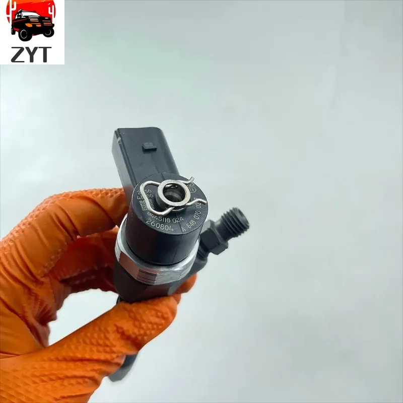 High Quality 1PC 0445110024 0445110025 A6110700687 For Bosch Fuel injector For Mercedes-Benz OM611 OM612 W203 CL203