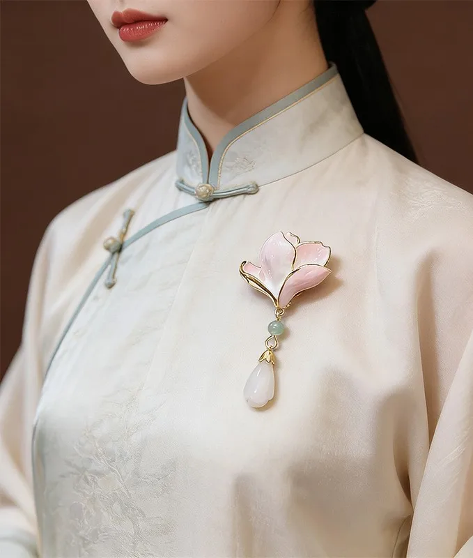 Classical Elegant Pink White Gradient Color Magnolia Gem Pendant Brooches For Women Fashion Floral Pins Jewelry Gift Party Decor