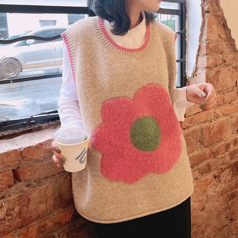2024 New Knitted Vest Women\'s Autumn Loose Small Fresh Flower Vest