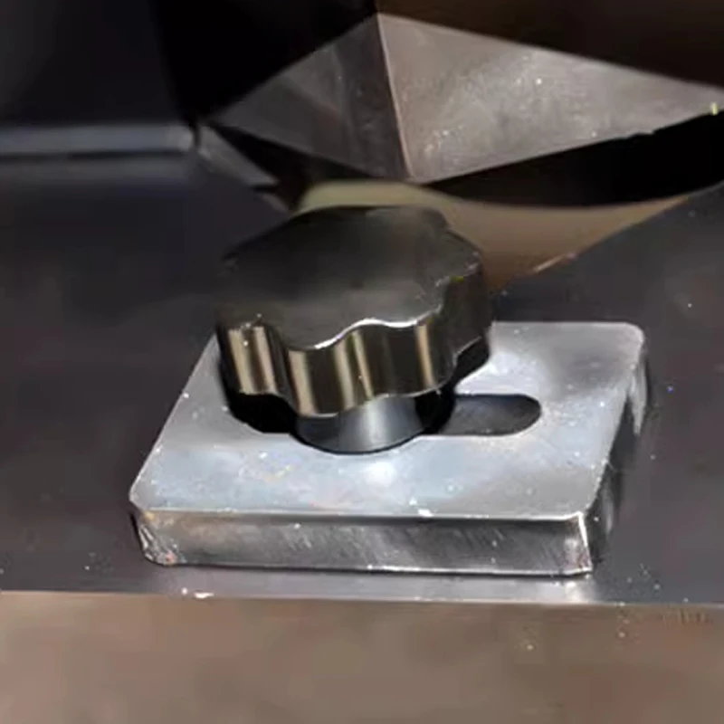 Multifunctional Angle Iron Cutting Machine, Can Cut Triangle/45 Degree/90 Degree/arc Corner Filleting Machine