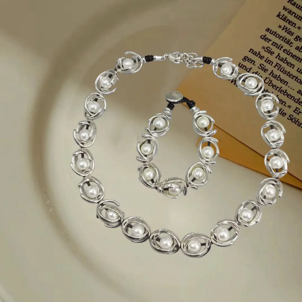 

2026 Spring Charm High Beauty Crescent Pearl Bracelet Necklace Jewelry Two Piece Set Temperament Gift