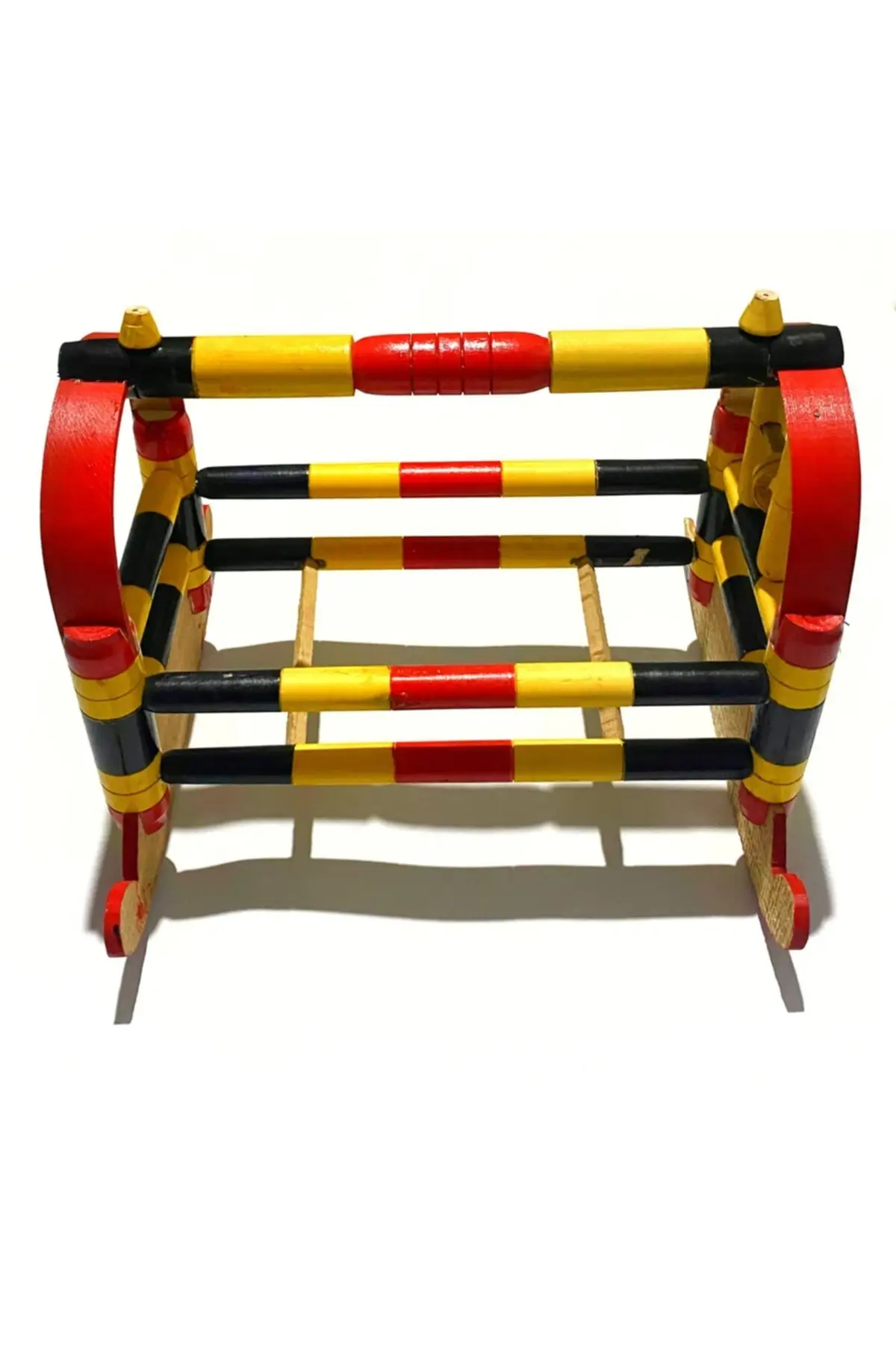 Cuna de juguete de madera