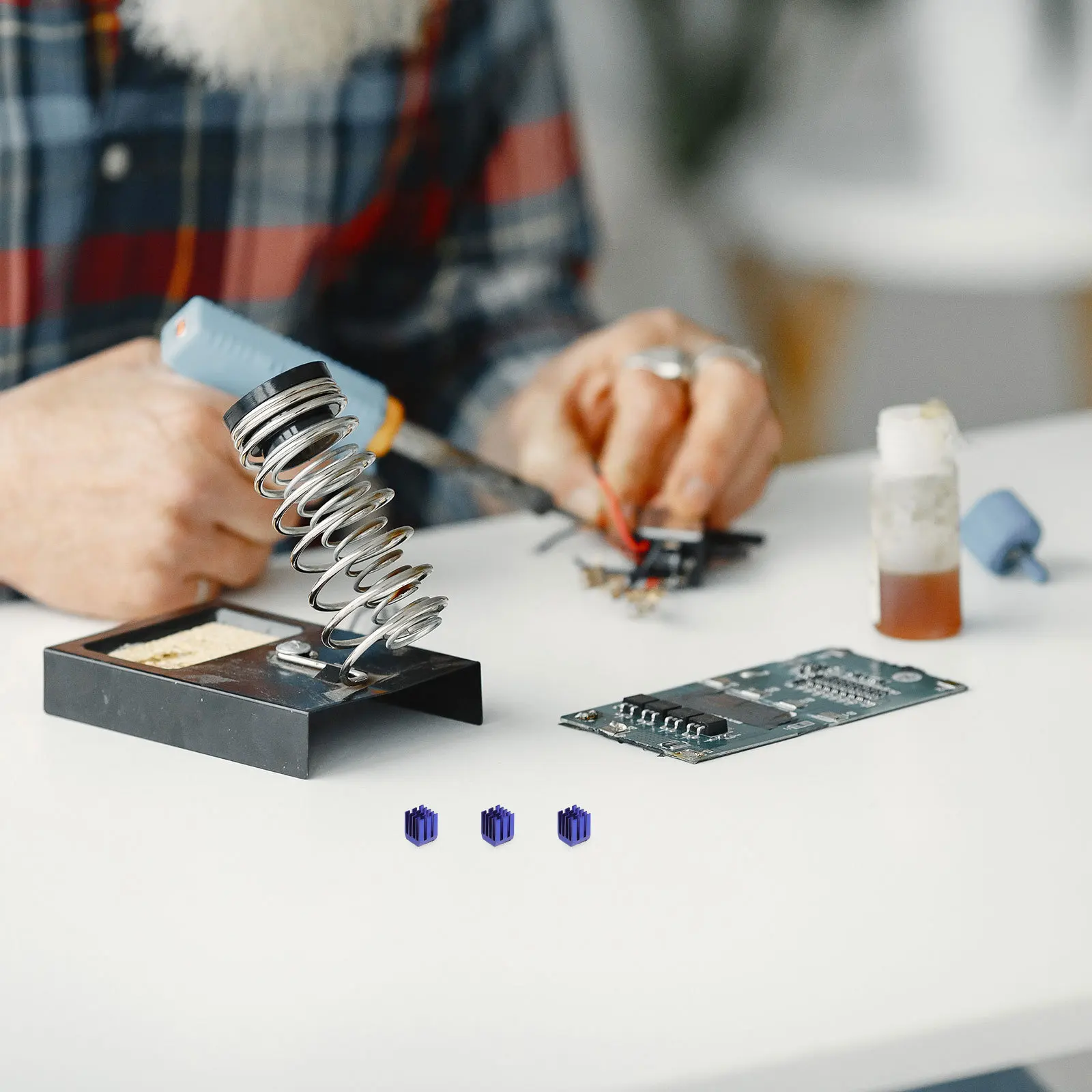 

12Pcs Heatsink Cooler Kit Blend Materials Thermal Adhesive Passive Heat Sink for 3b Fit Processor Memory Chips