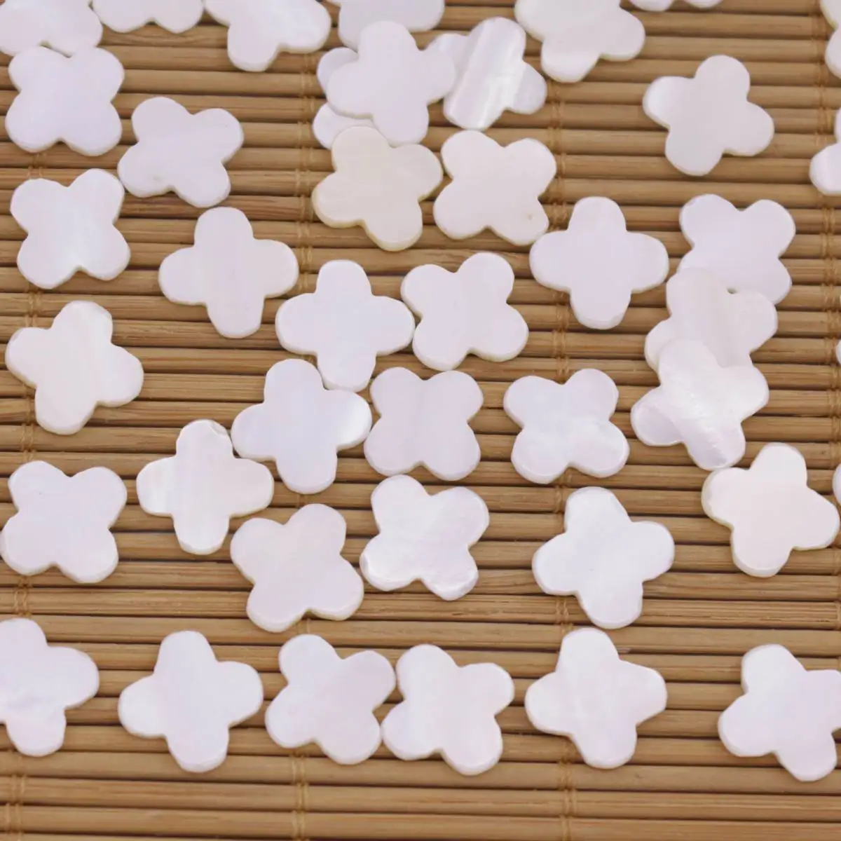 10 PCS 30 PCS clover 12mm Shell Natural White Mother of Pearl Jewelry Making Flat Loose Beads  Mosaic Tile DIY