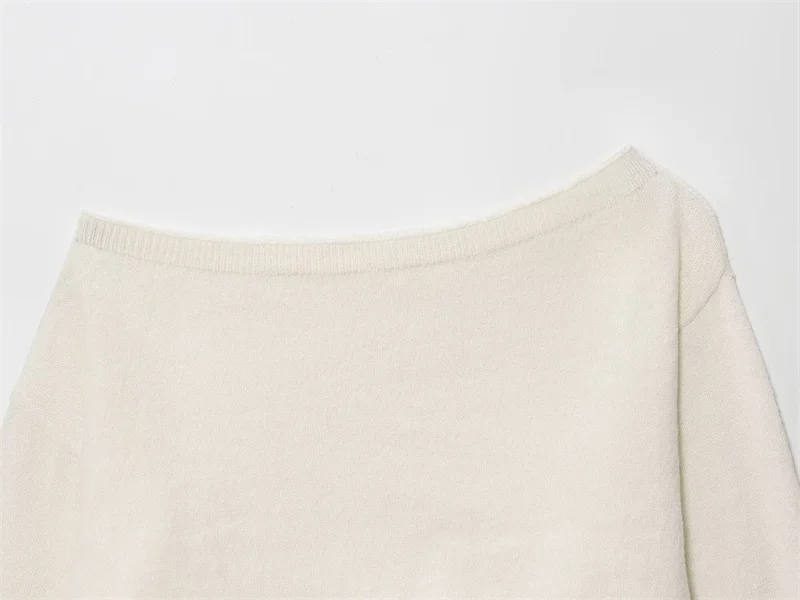 Omen's Top Nouveau pour l'automne 2025 Blanc à manches longues Style européen et américain Une épaule Tricot ample Sexy Mode Décontracté Personnel