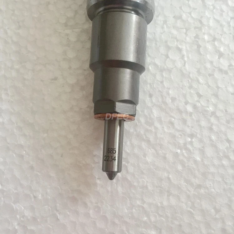 حاقن الوقود الجديد 0986435532 5263305 87581565 3973059 لـ QSL8.9 QSC8.3 حاقن الوقود بالسكك الحديدية المشتركة 0445120272 #3