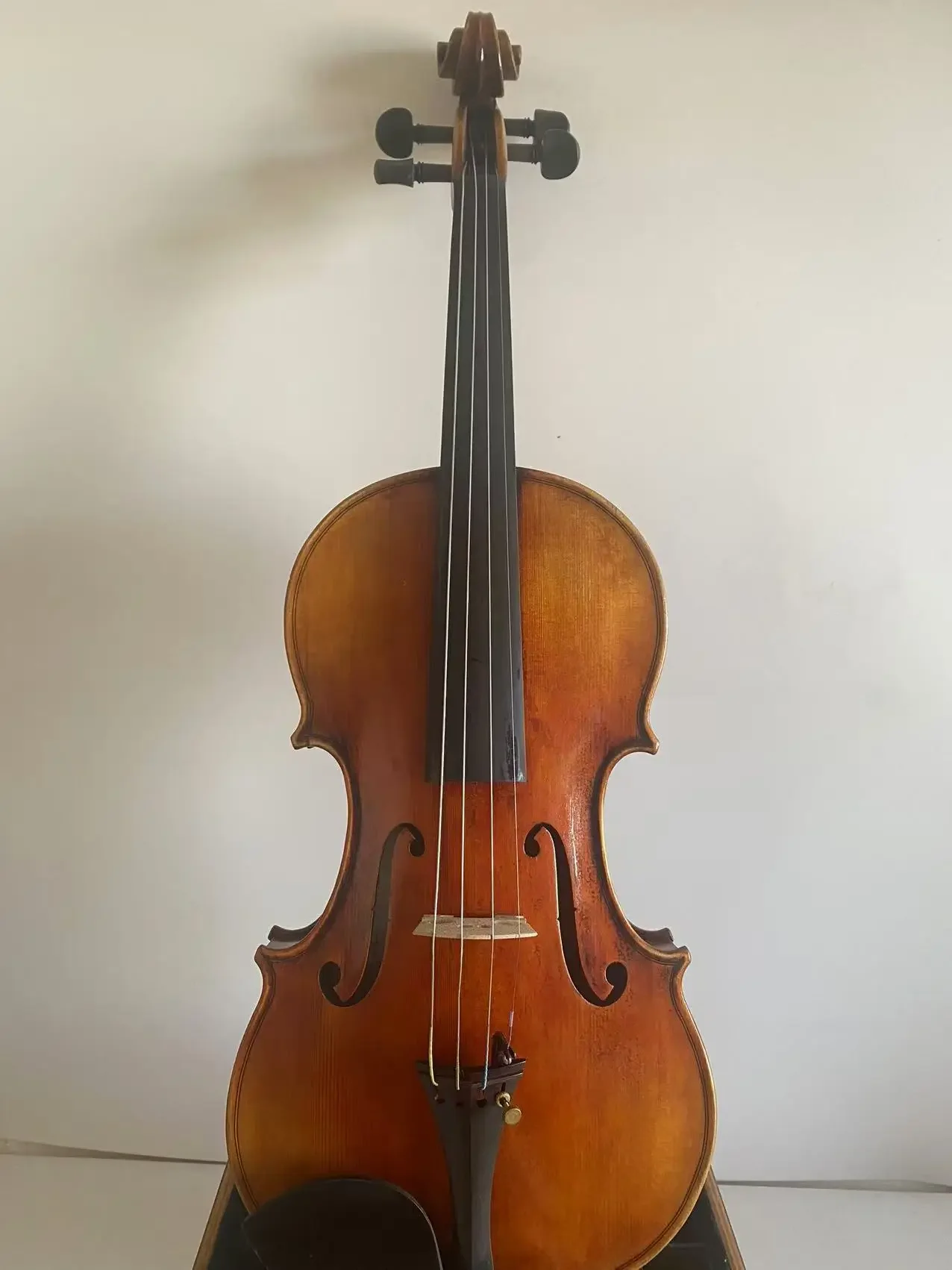 

4/4 size violin Guarneri model 1743