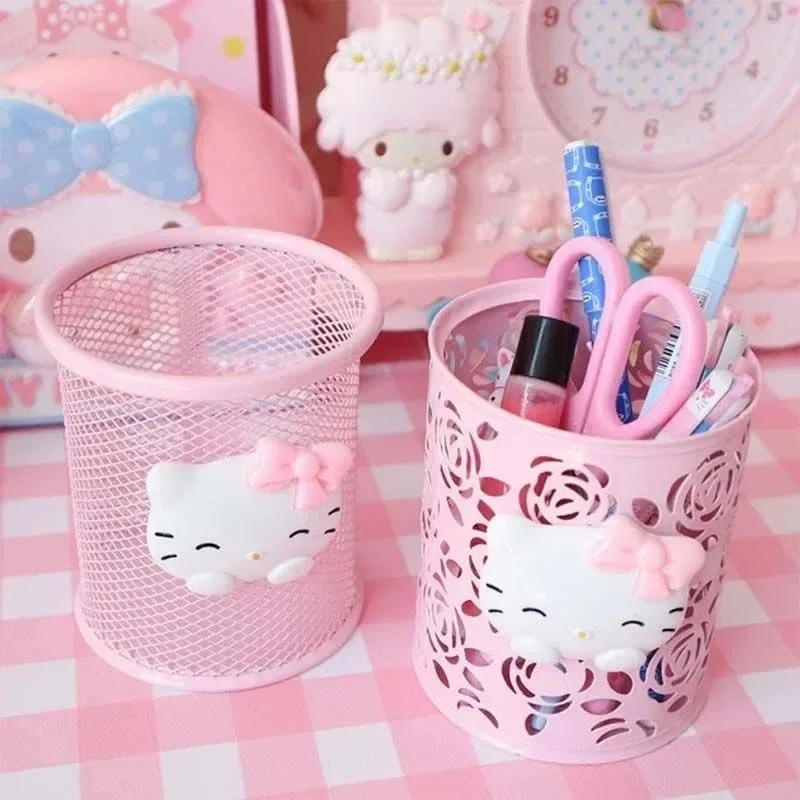 Hello Kitty Sanrio Animação Peripheral Pen Holder, Creative Kawaii Desktop Storage Box, Enfeites Periféricos Infantis, Atacado