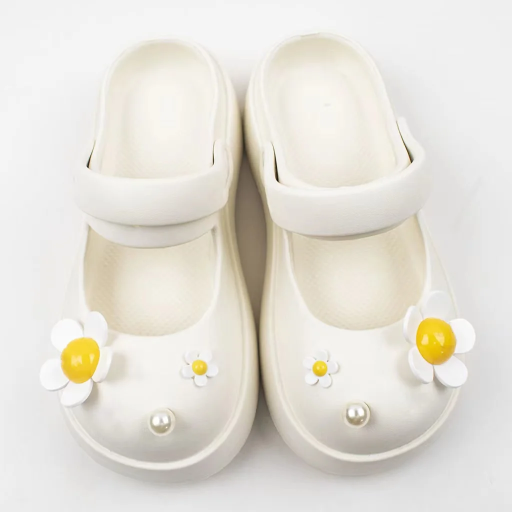 

New arrived sun flower shoe Accesories for hole shoe pearl chain shoe decorations diy buckle of girls gifts can wholesale