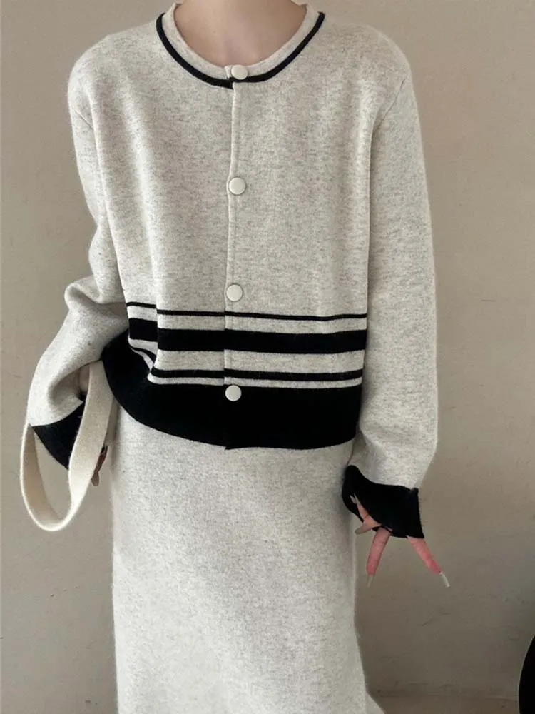 Casual Round Neck Single Breasted Color Blocked Knitted Cardigan+Skirt Two-Piece Set 2024 New Fashionable Women'S Clothing