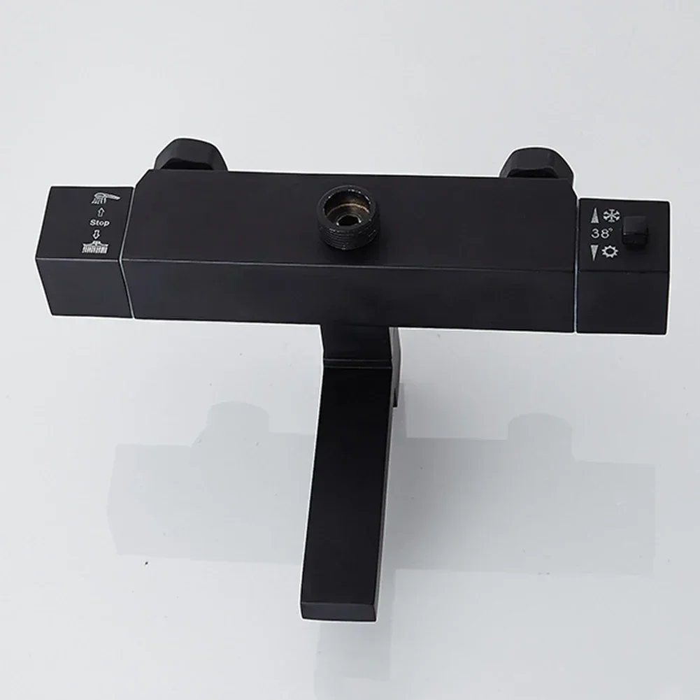 

1 пара квадратных ручек для контроля температуры душа, черная термостатическая ручка с стопорным кольцом, установочные винты, детали смесителей для душа