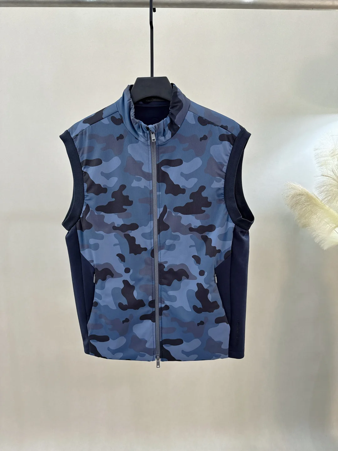 Male Golf Wear Camo Print Sleeveless Vest Quick Dry Wrinkle Resistant Slim Fit Casual Sport Top