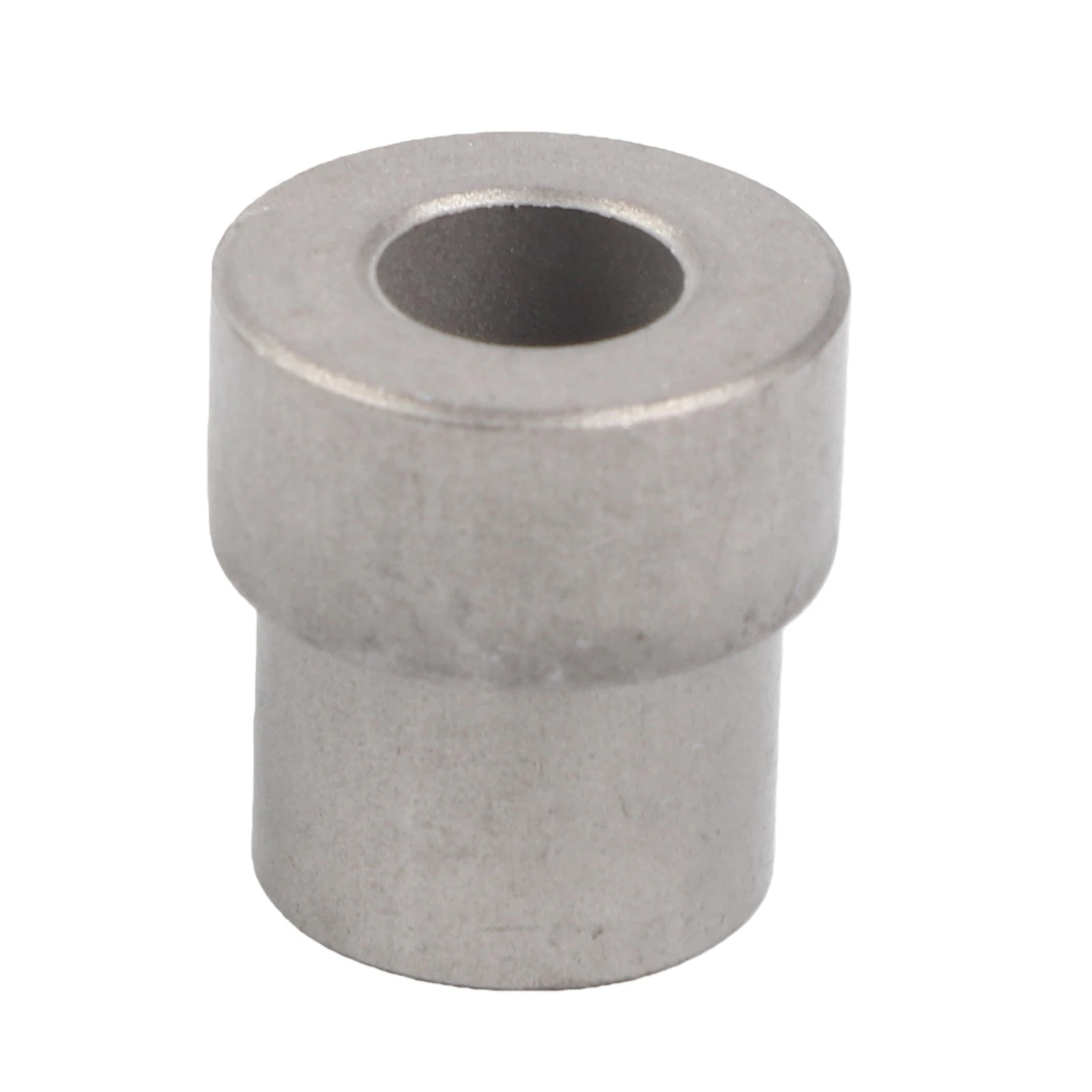 

Lawnmower Bushing Pulley Bushing Lawn Mower Maintenance Idler Pulley Bushing Replacement Power Tool Part Metal Construction