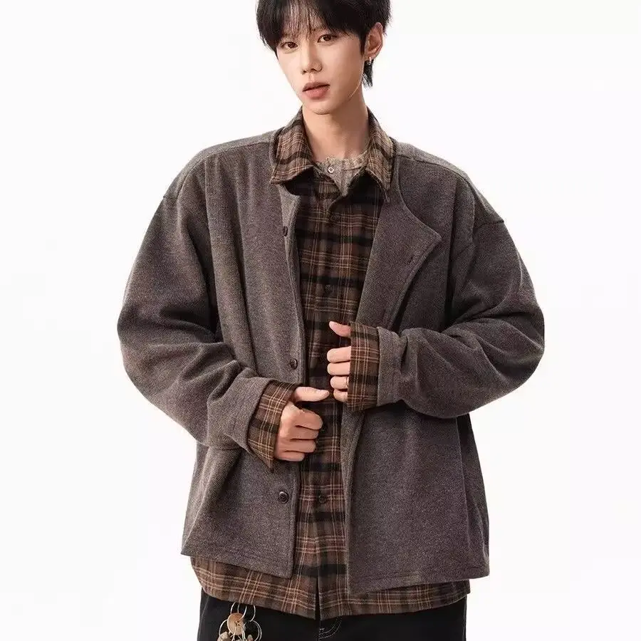 

Мужской осенний кардиган свободного кроя из трикотажа, имитация двухслойного плетения, в стиле Old Money, с элементами пэчворка, молодежный тренд...