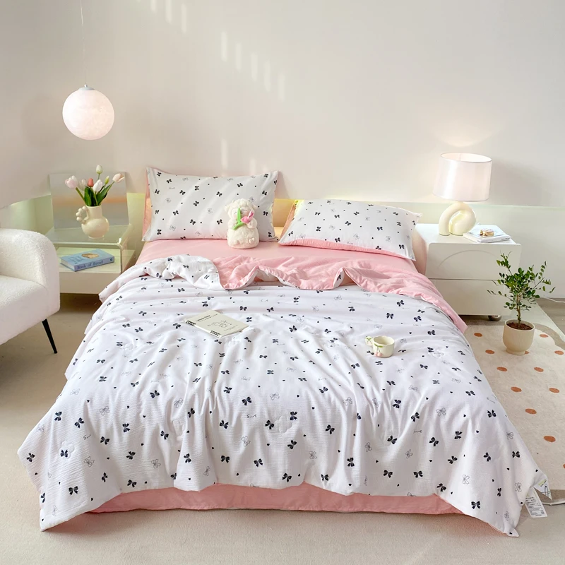 Black Bow and Heart Print Comforter Twin Soft Lightweight 1 Piece Romantic Theme White Thin Quilt,Kawaii Reversible Duvet Insert