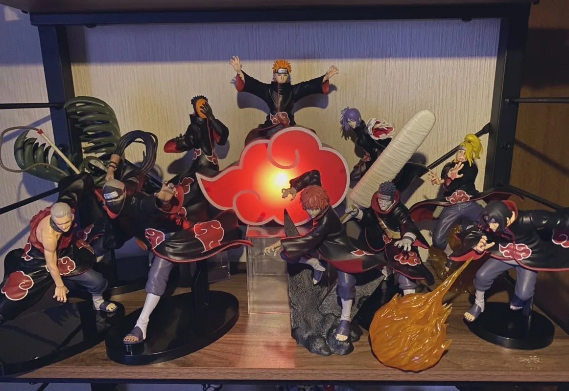 Scopri il Mondo delle Action Figures: Sussano, BANDAI e AliExpress