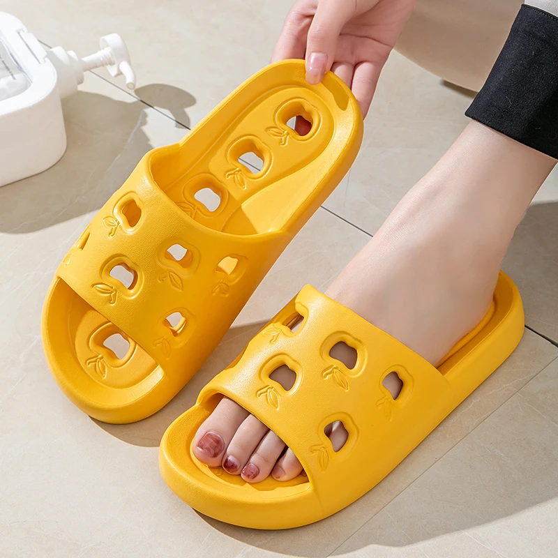 

Summer Leaky Bathroom Shower Slippers Couple Quick Dry Hollowout Soft Soles Eva Slippers for Woman Men Indoor Home Slides Sandal