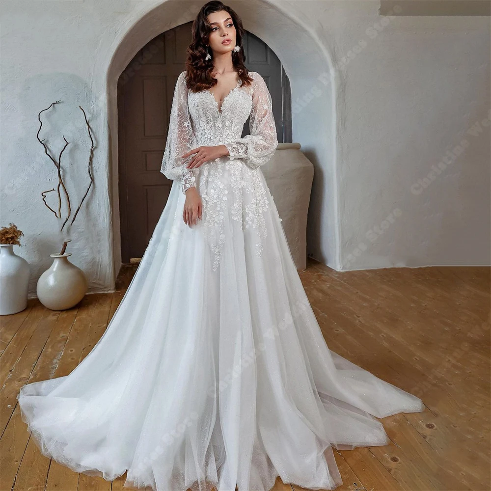 

Smooth Shining Tulle Surface A-Line Wedding Dresses Lace Applique Bridal Gowns Specially Designed For Women Vestidos De Noivas