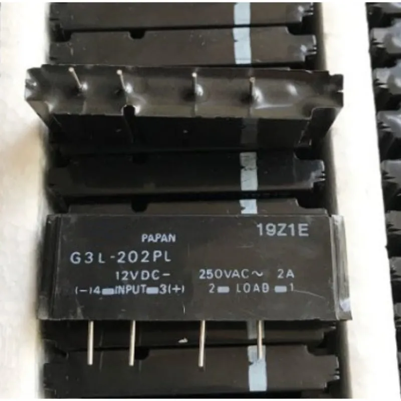 

Free shiping wholesale 10pcs/lot relay G3L-202PL-12VDC