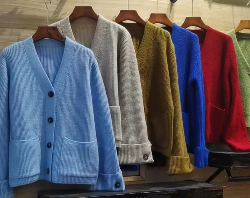 Cardigan in maglia maglione da donna cappotto lavorato a maglia solido 2025 abbigliamento autunno inverno maglioni giacca streetwear cardigan in maglieria casual