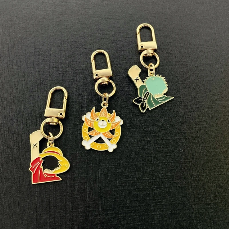 

One Piece Alloy Keychain Cartoon Anime Roronoa Zoro Monkey D. Luffy Creative Personality Action Figures Decoration Birthday Gift