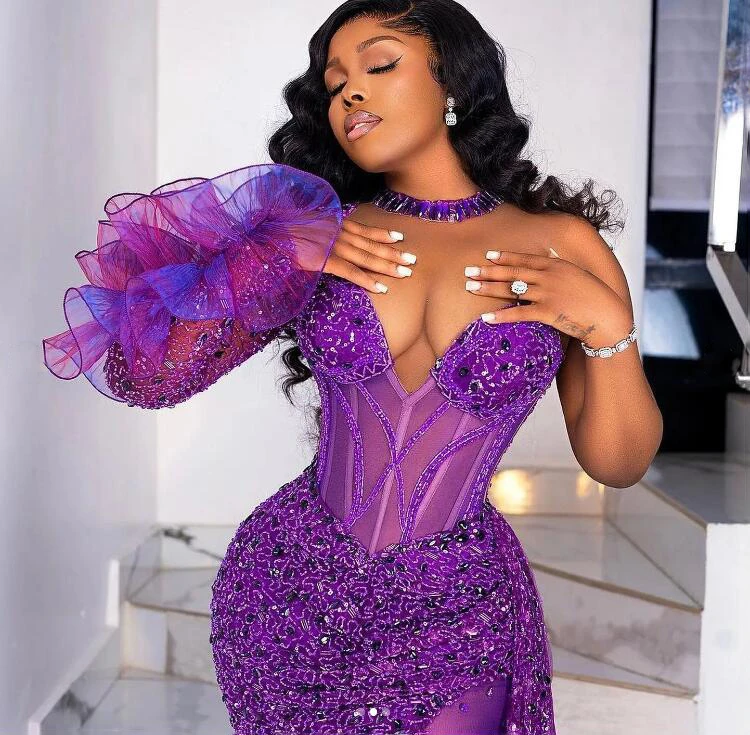 Fashion Purple Sequins Beaded Short Prom Dresses with Side Train Black Girls Formal Occasion Dress Sheer Neck Aso Ebi Party Gown