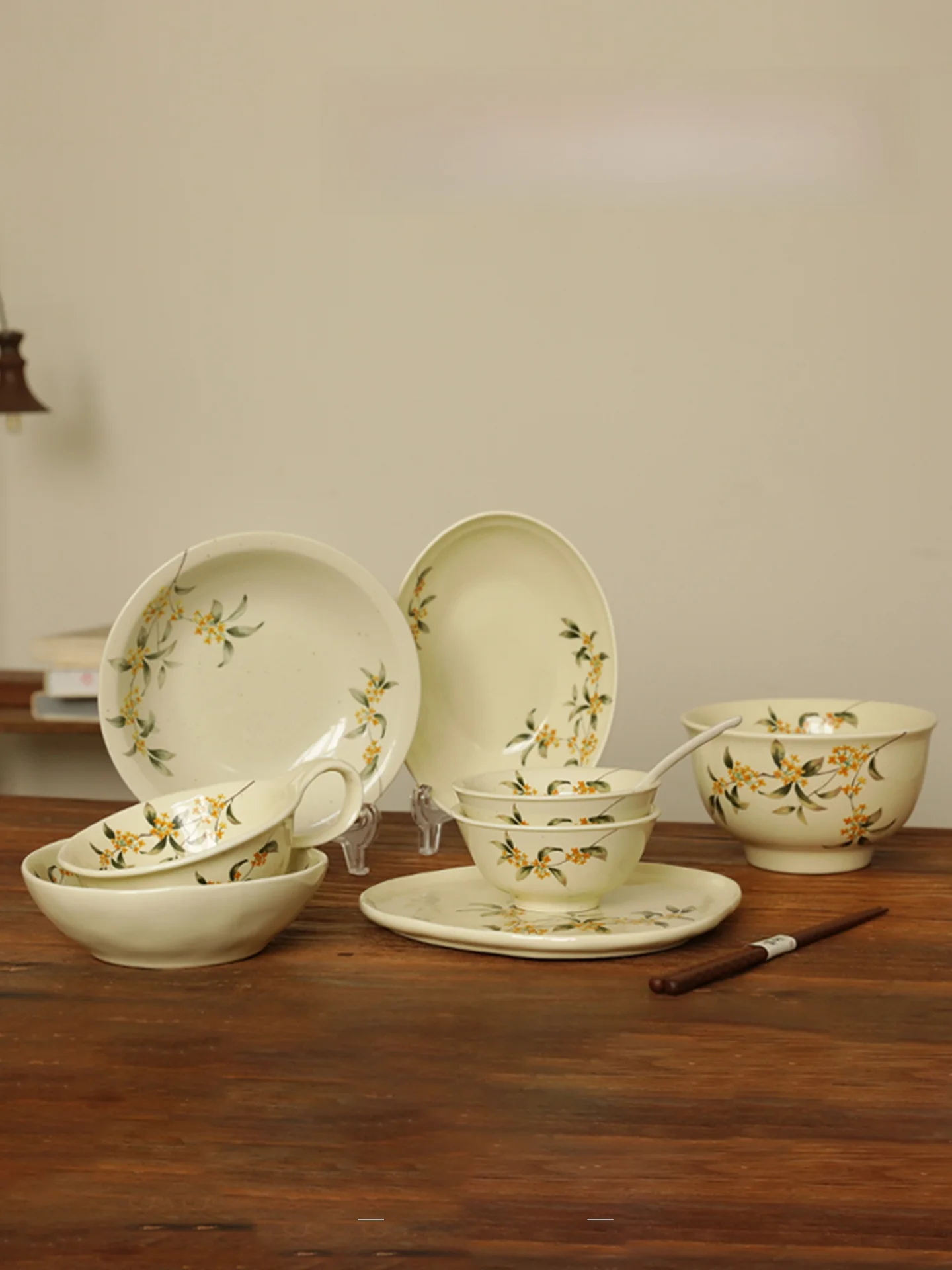 

Retro Japanese Sle Cerc Dinnerware Set with Cysanthemum Design Underglaze Painting for One Person Breakfast Bowl Plate...