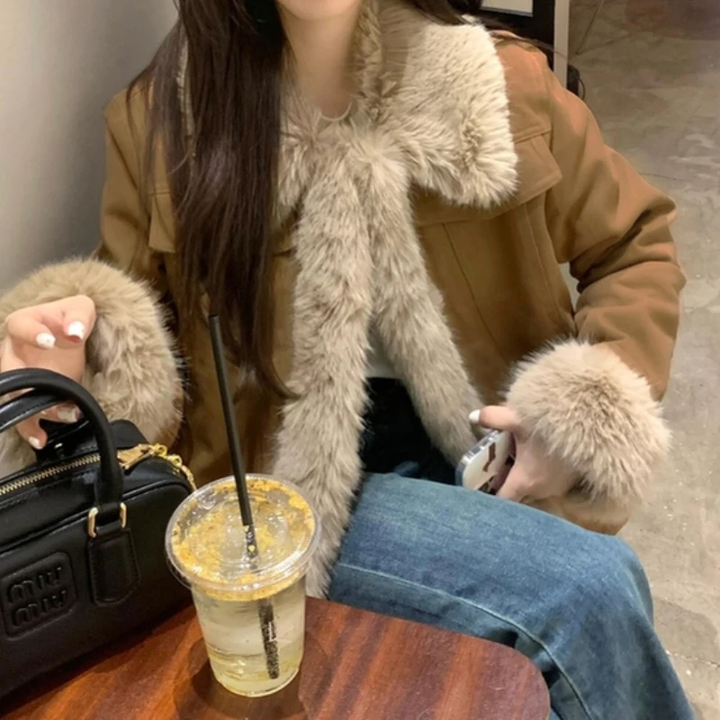 2024 New Retro Brown Coat Women's Autumn and Winter Thickened Short Splicing Mao Mao Top Cotton Clothes