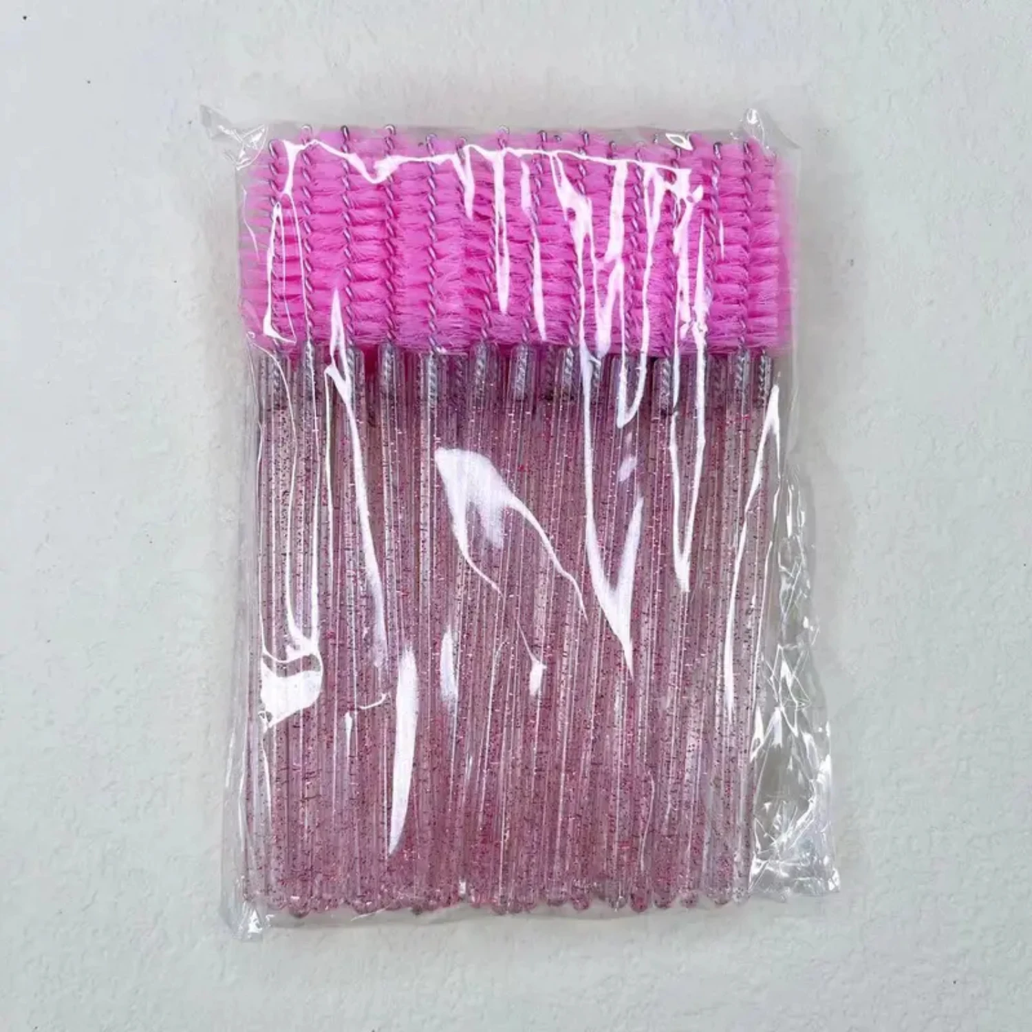 Disposable Eyelash Brushes - Pack of 50 Convenient and Hygienic Wands for Makeup Application and Removal - Perfect for Professio
