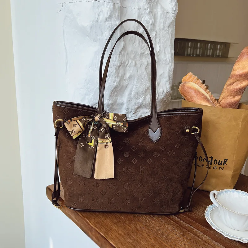 

​ Дизайнерская сумка через плечо 2025, женская замшевая сумка в стиле ретро, уникальный принт с монограммой, роскошная и стильная ​