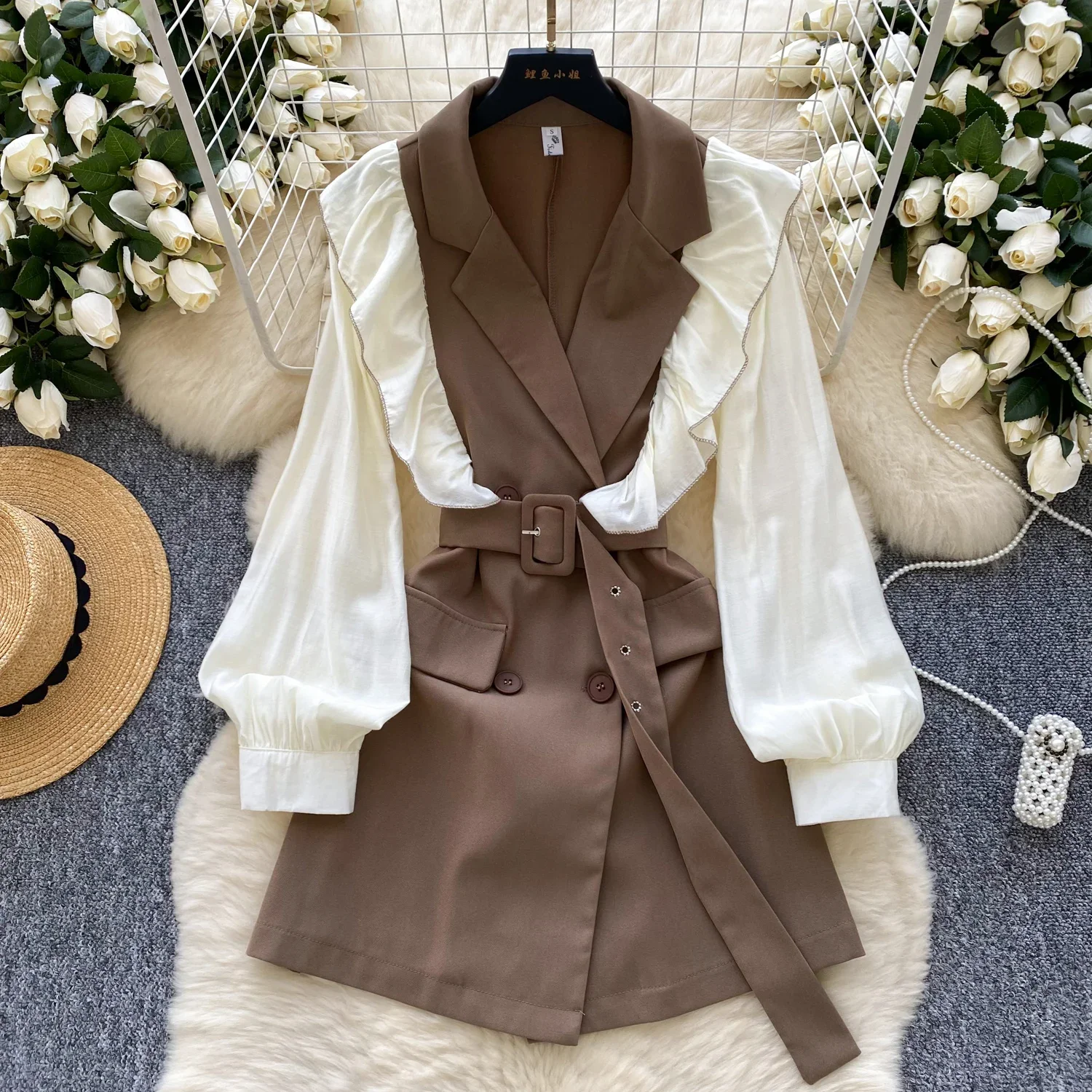 خمر محززة الرقبة أنيقة طويلة الأكمام شيك الزنانير ضئيلة ألف خط فستان قصير أزياء الفرنسية مساء شارع العليا الخريف الملابس