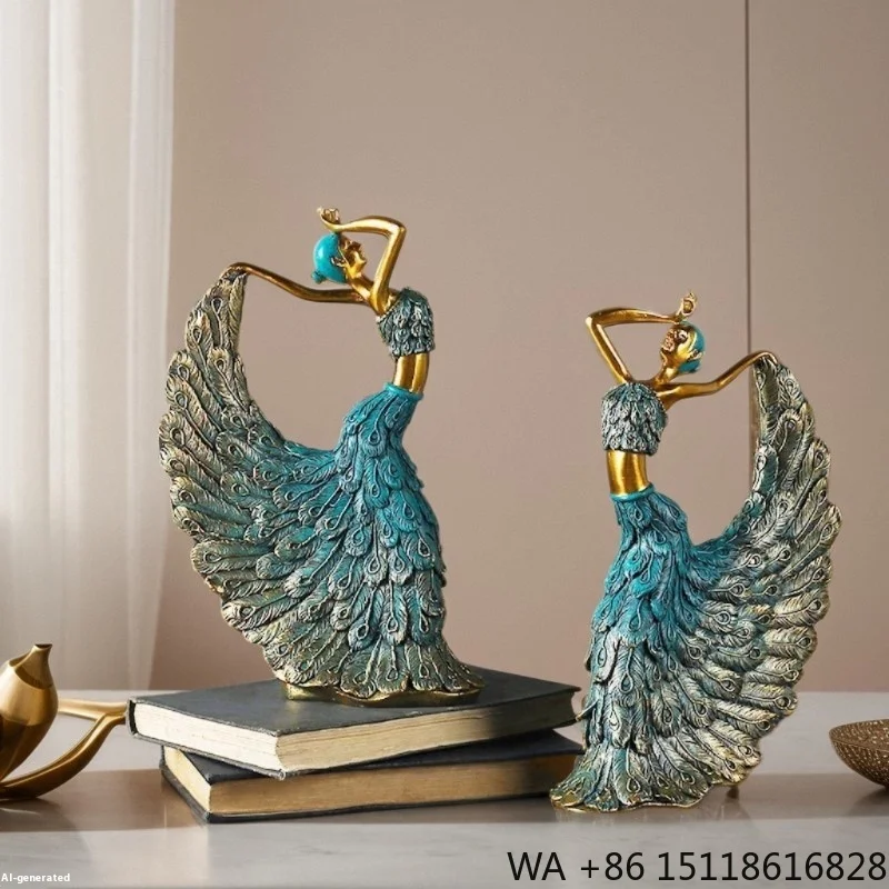 Modern European Peacock Dance Engraved Resin Crafts Creative Luxury Home Decorations Wedding Living Room TV Cabinet Entrance