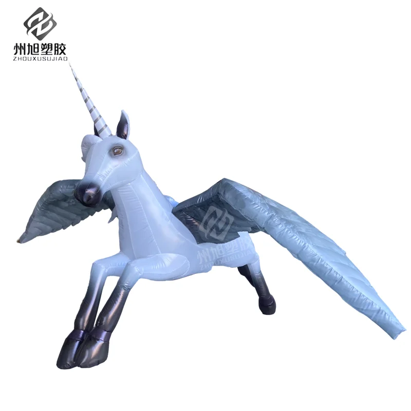 Opblaasbare zebra- en pegasus-luchtmodellen voor bar-interactieve sfeer en rekwisieten voor podiumprestaties.