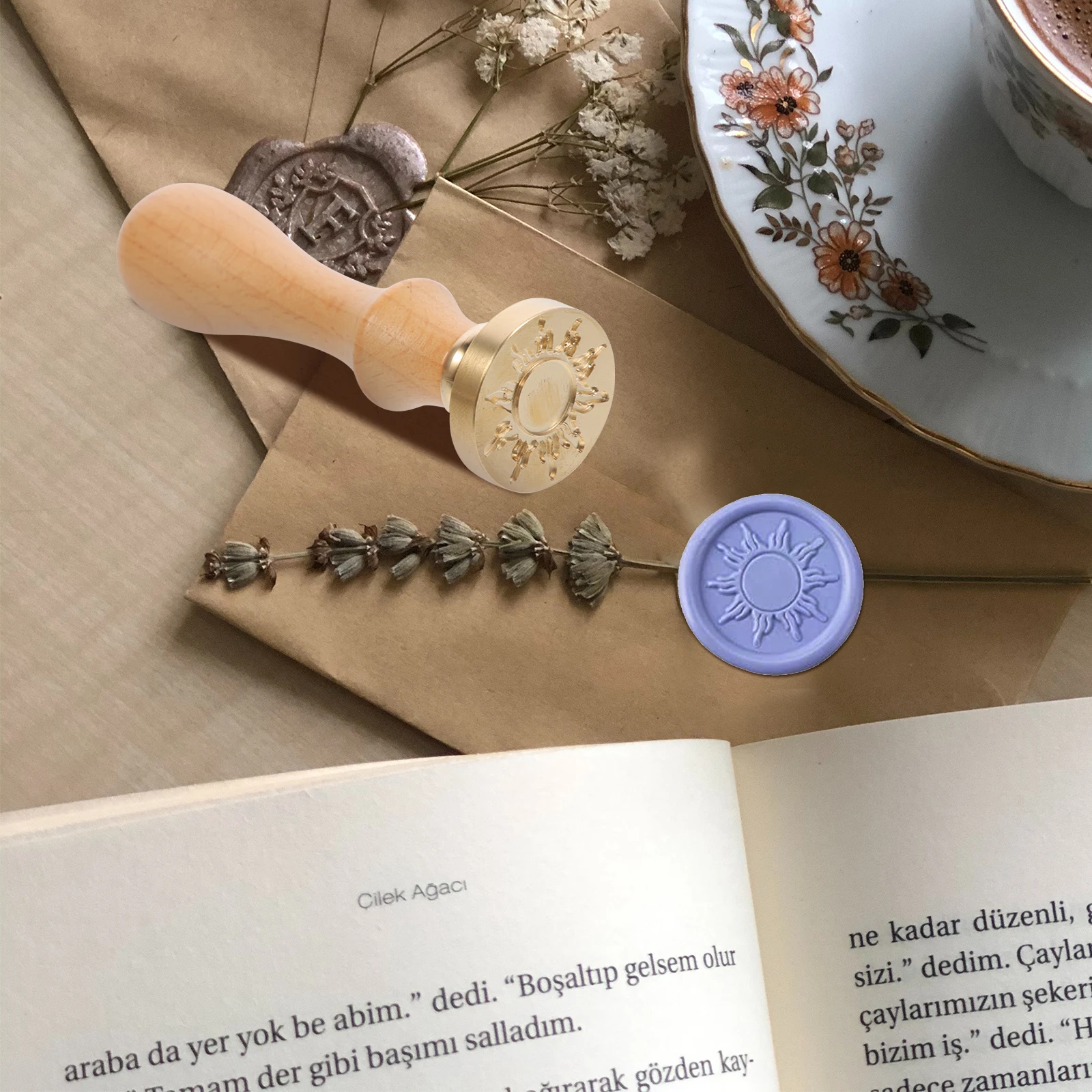 

Retro Fire Lacquer Seal Copper Wood Vintage Seal Kit Smooth Durable Engraved Pattern Envelope Invitation Wedding Gift Packaging