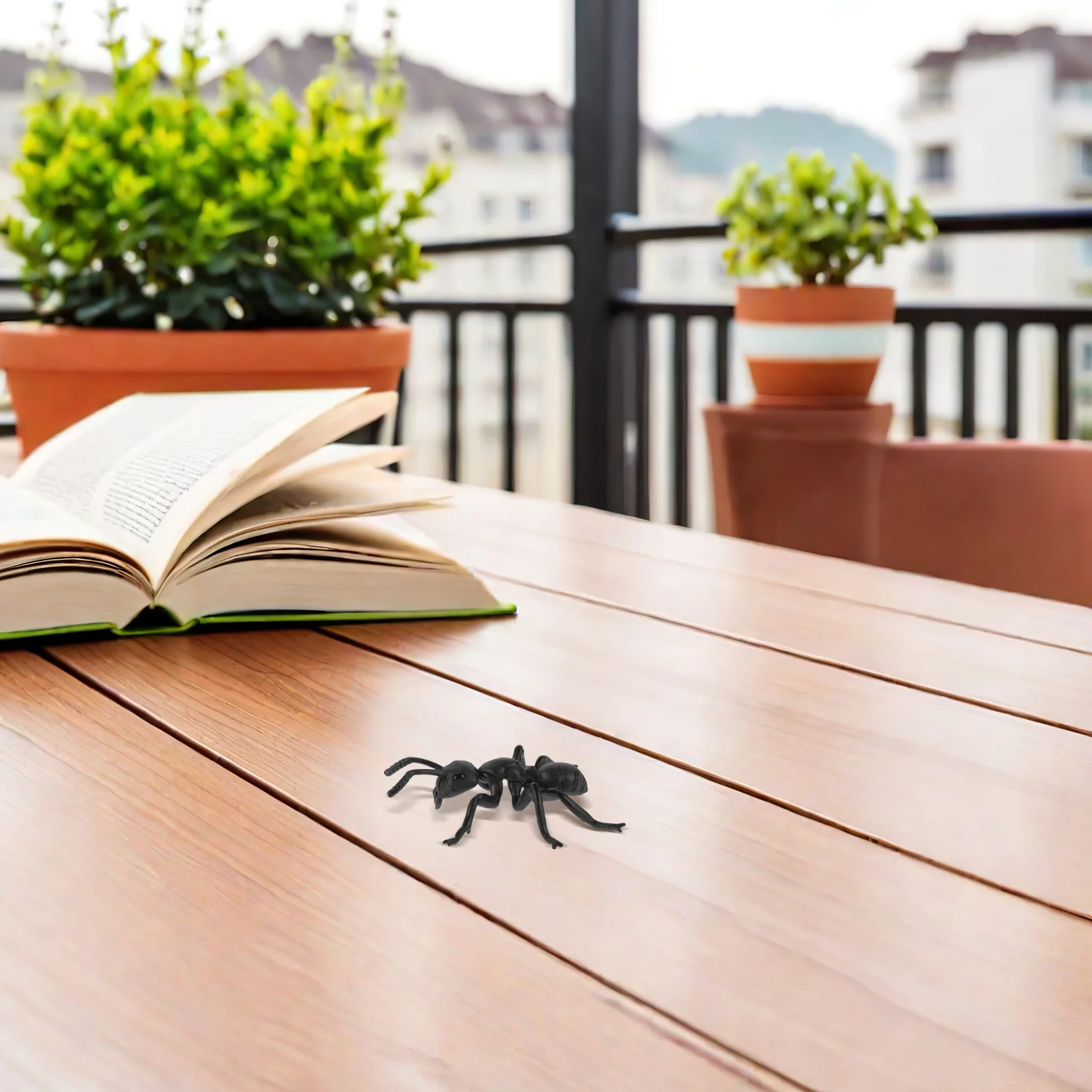 

Big Realistic Ants Sculpture Outdoor Garden Yard Decoration Halloween Party Prank Joke Big Plastic Ants Prank Jokes Toy