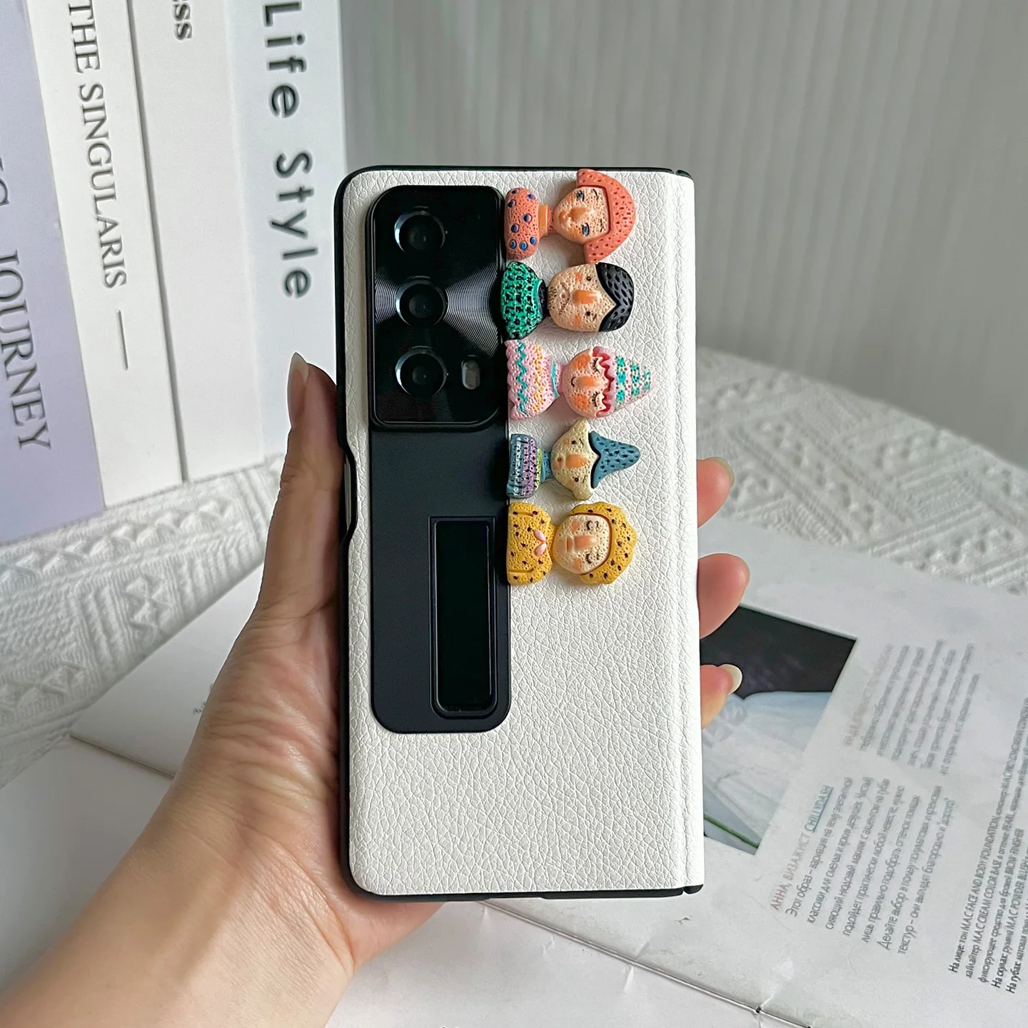 

Cute Cartoon Case for Honor Magic Vs3 Vs2 V2 Fold with Holder Screen Protector Phone Casing Shockproof Full-Body Hinge Cover