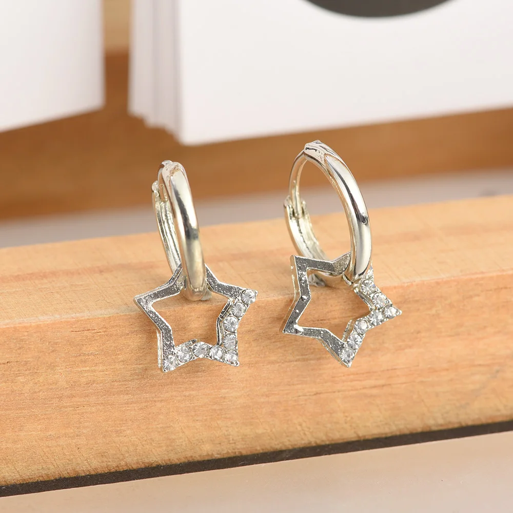 2023 New Zircon Star Pendant Earrings Women\'s Delicate Five-pointed Star Earbuckle Earrings Simple Short Style Stud Jewelry Gift