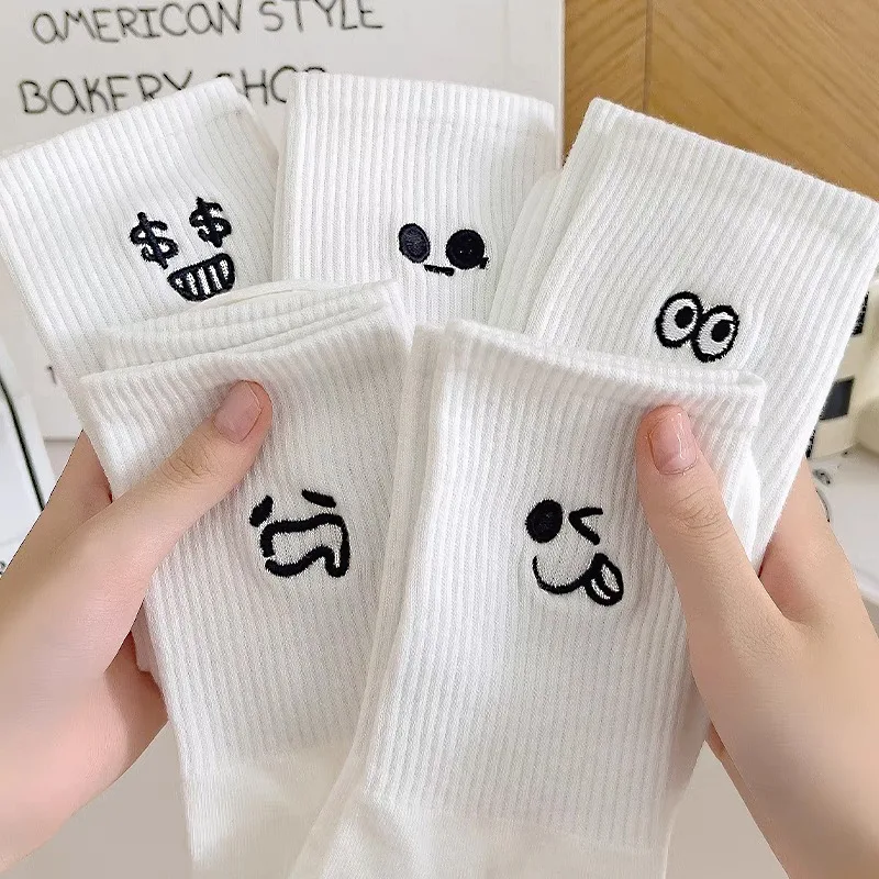 Cute Emotional Expressions Women\'s Warm Socks White Kawaii Stocking Embroidered Mid Length Socks Pattern Cotton Lady Sports Sox