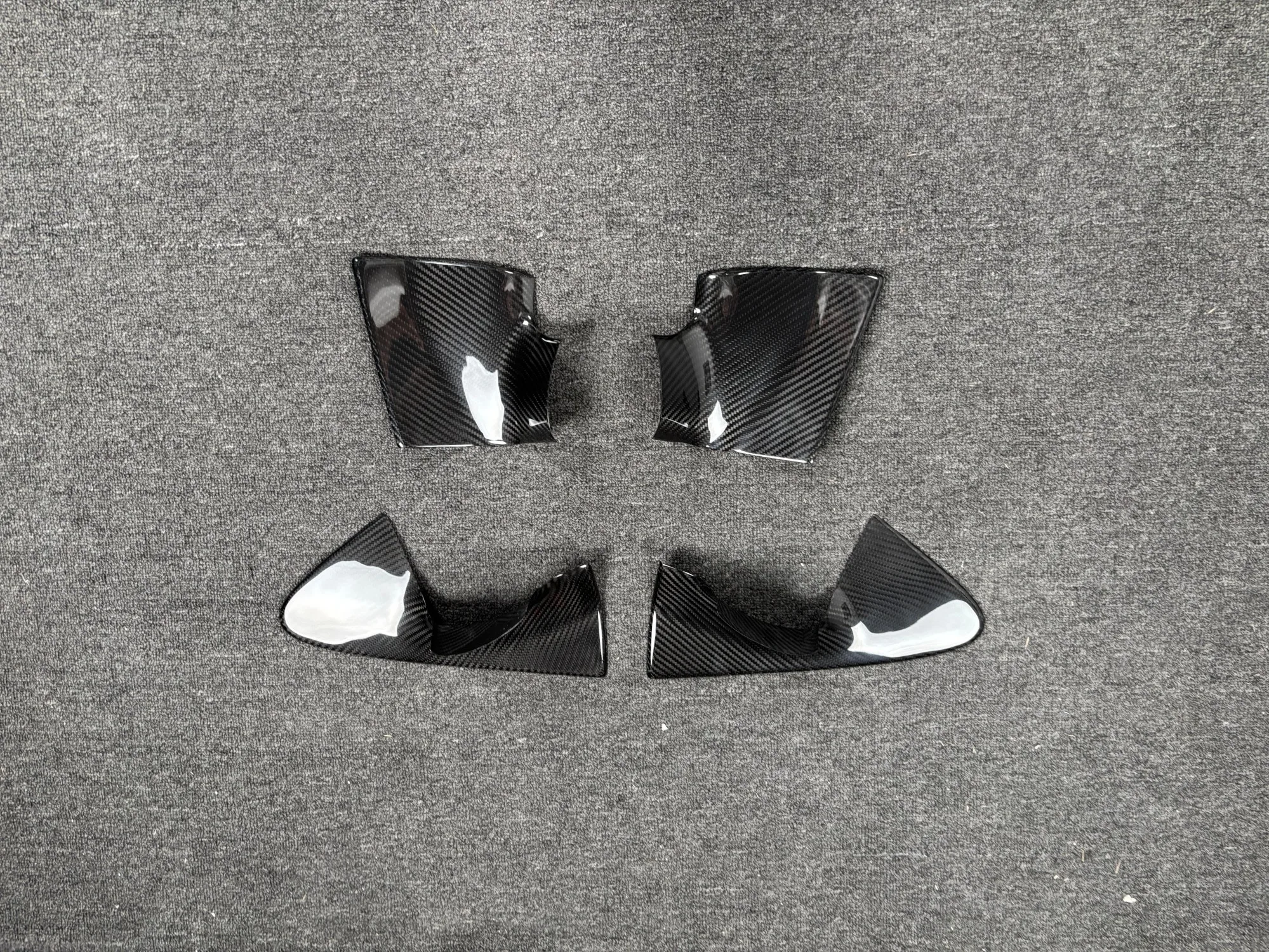 Copertura per maniglia per porta in stile OEM in fibra di carbonio a secco di alta qualità per copertura decorativa per maniglia per porta McLaren 720s