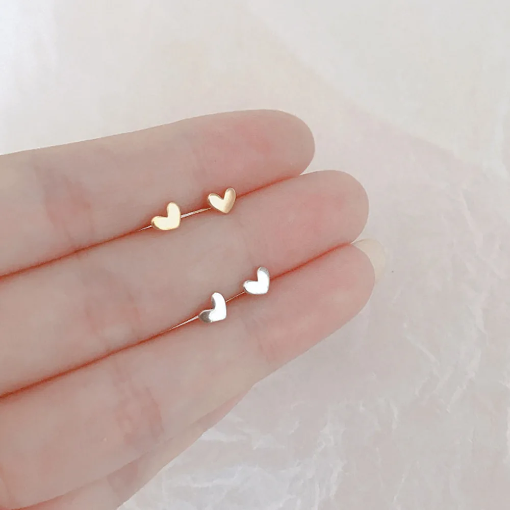 Cute Minimalist Silver Color Mini Small Love Heart Stud Earrings For Women Metal Jewelry Trendy Tiny Ear Studs Party Gift