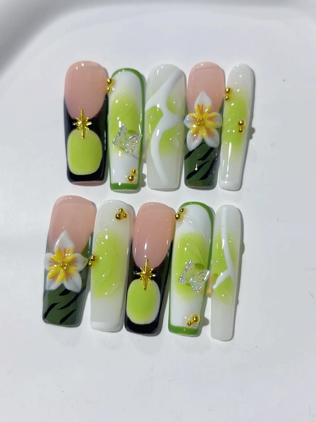 

4cm Summer First Lotus New Elegant Style Fashion Manicure (M116)